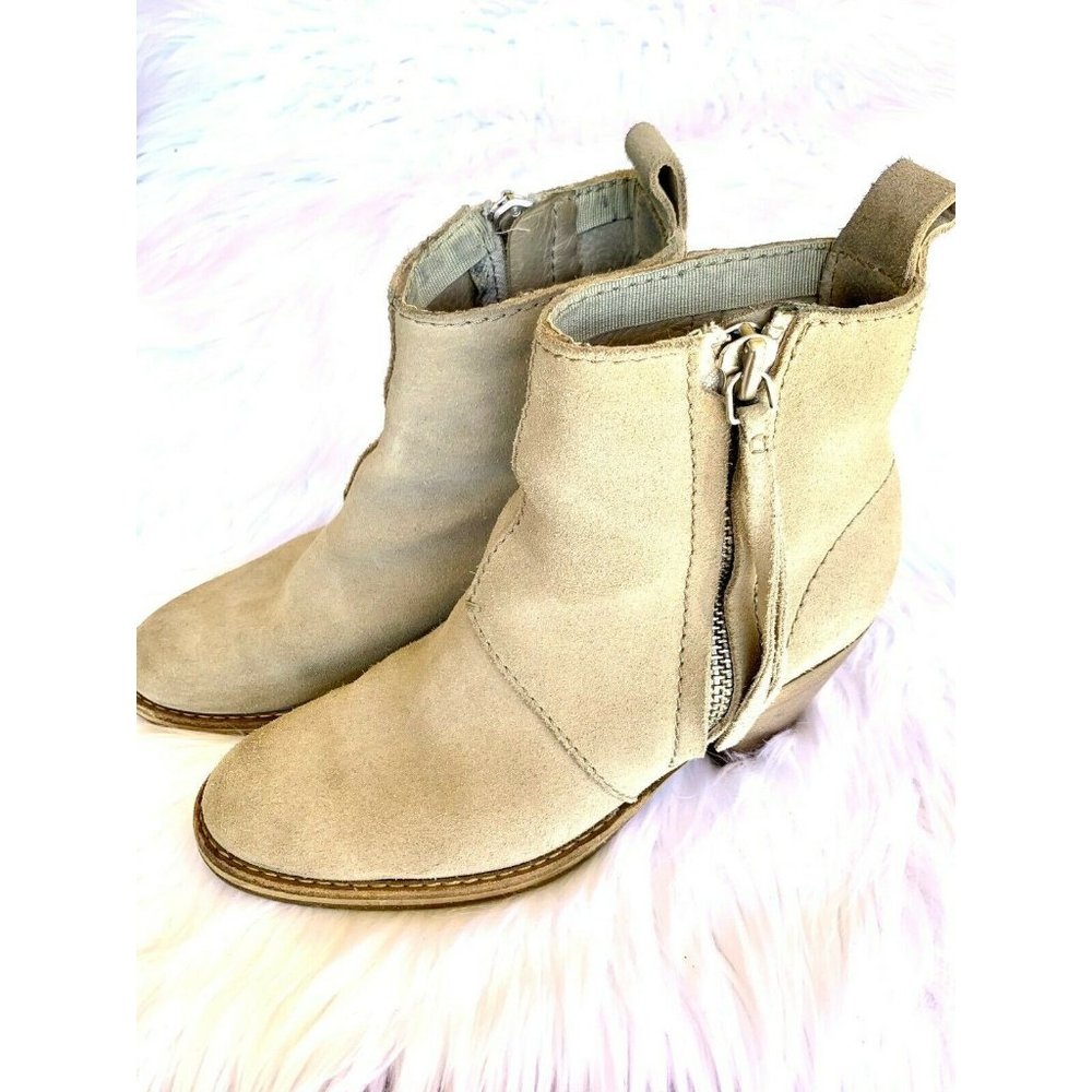 ACNE Studios Taupe Beige Pistol Side Zip Ankle Heel Boots Size EU 37 US 6 - Picture 2 of 8